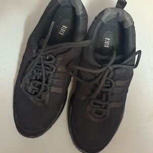 Men's Black Sneakers